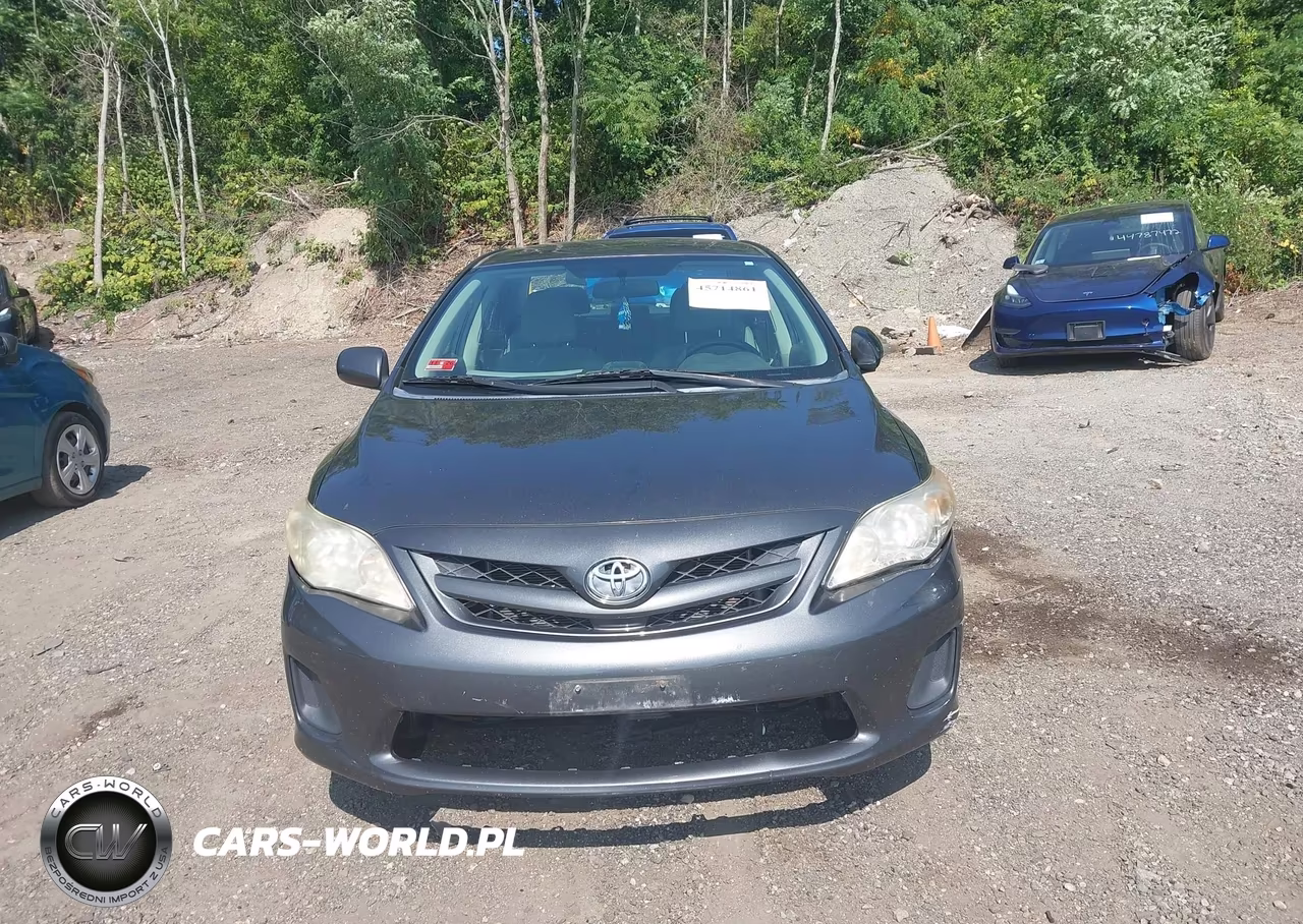 2012 Toyota Corolla Le VIN:2T1BU4EEXCC761069 - 12