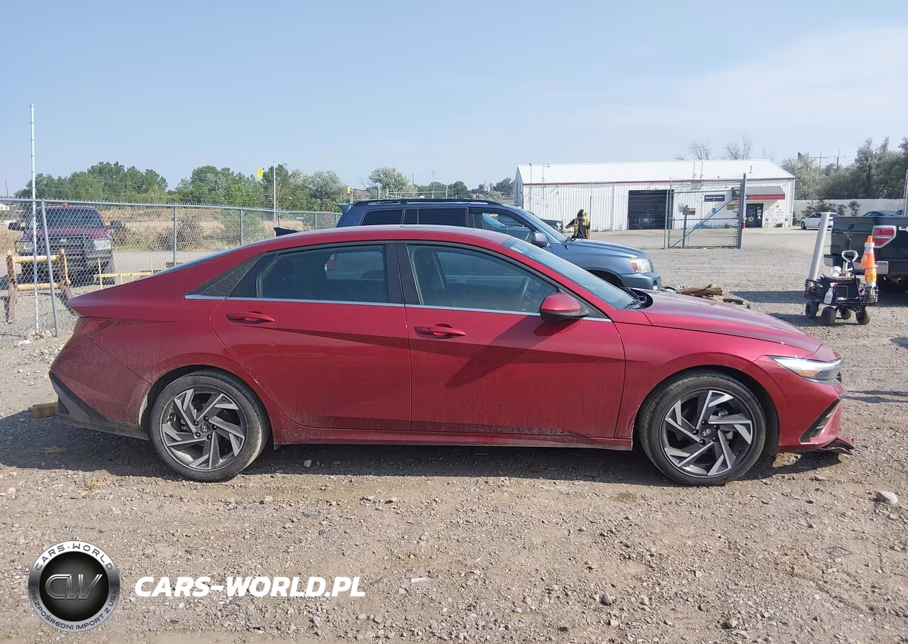 2025 Hyundai Elantra Sel Convenience VIN:KMHLS4DGXSU028336 - 13