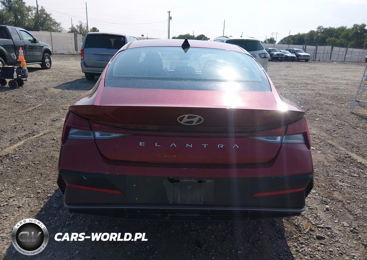 2025 Hyundai Elantra Sel Convenience VIN:KMHLS4DGXSU028336 - 16