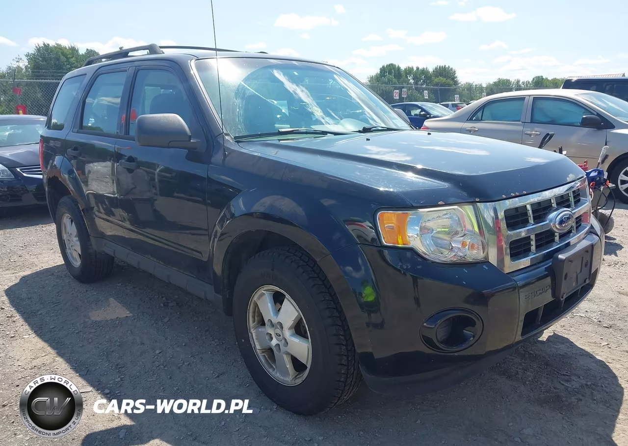 2012 Ford Escape Xls VIN:1FMCU0C7XCKB38045 - 1