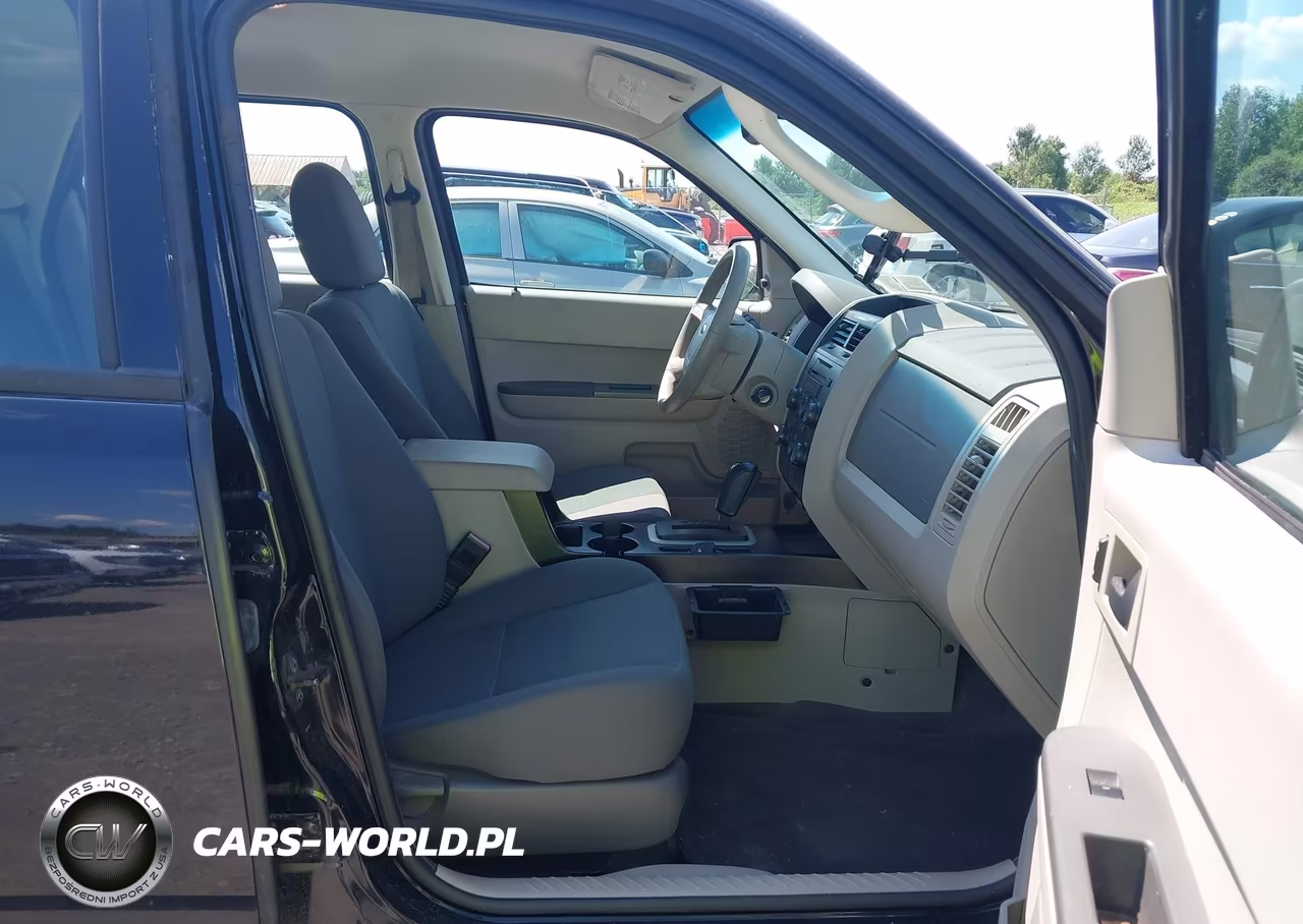2012 Ford Escape Xls VIN:1FMCU0C7XCKB38045 - 5