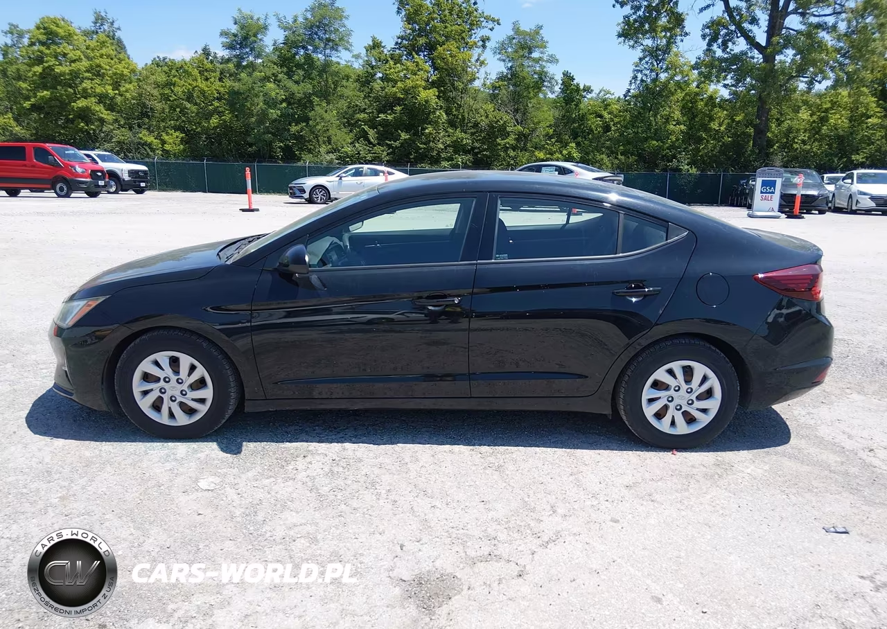 2019 Hyundai Elantra Se VIN:5NPD74LF9KH489119 - 19