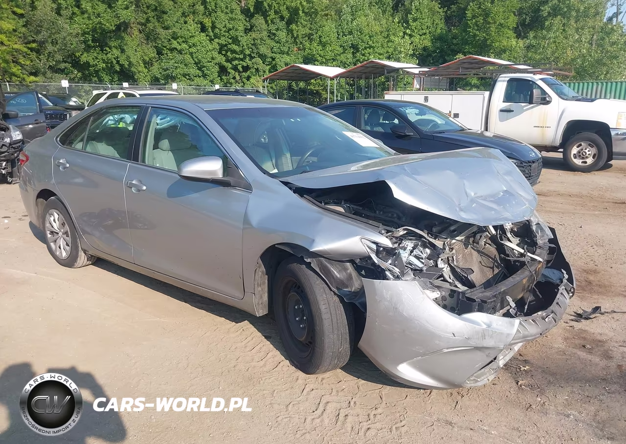 2017 Toyota Camry Le – zdjęcie 1 z 16