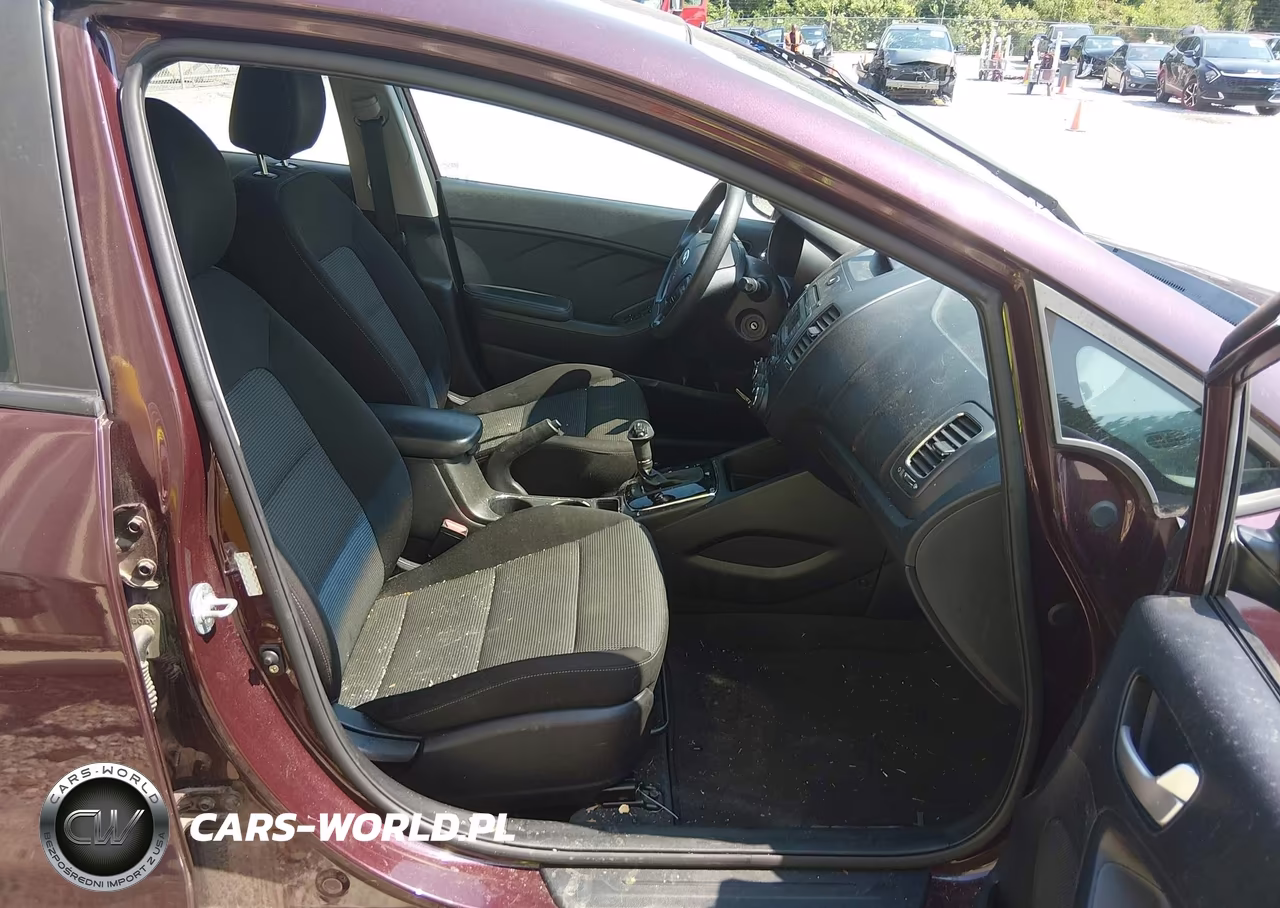 2017 Kia Forte Lx VIN:3KPFK4A74HE045842 - 5