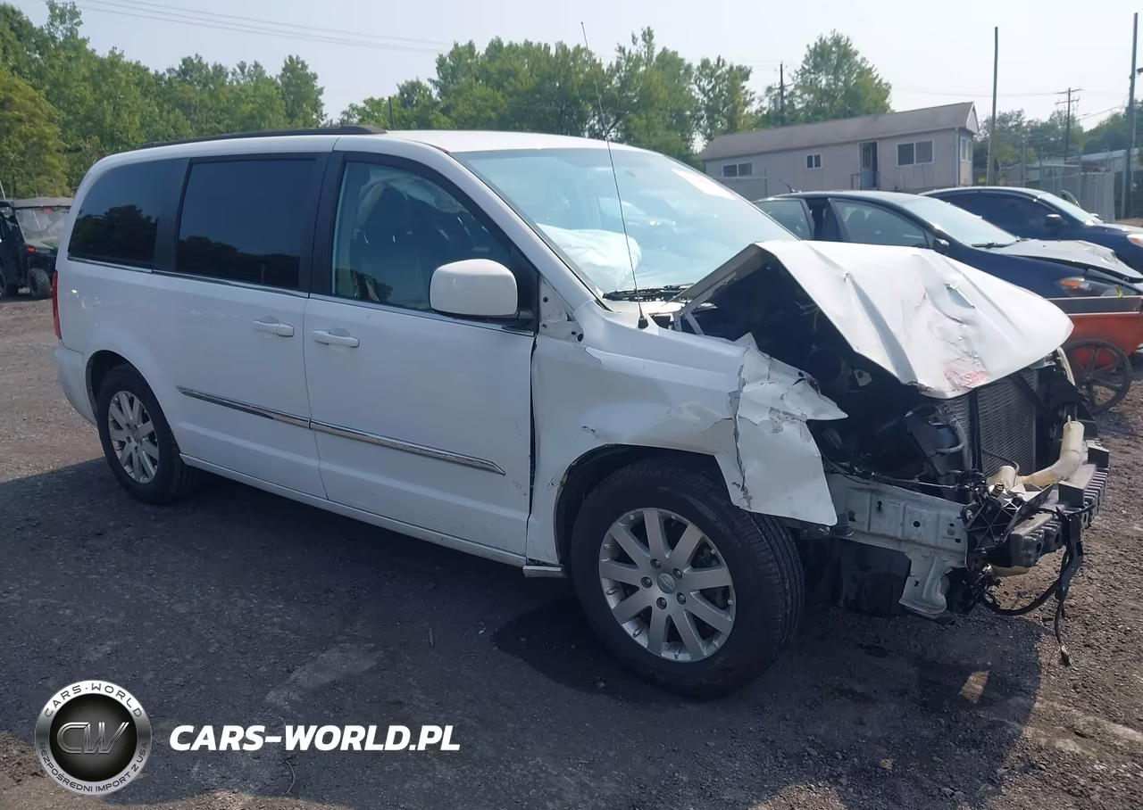 2014 Chrysler Town & Country Touring – zdjęcie 1 z 14