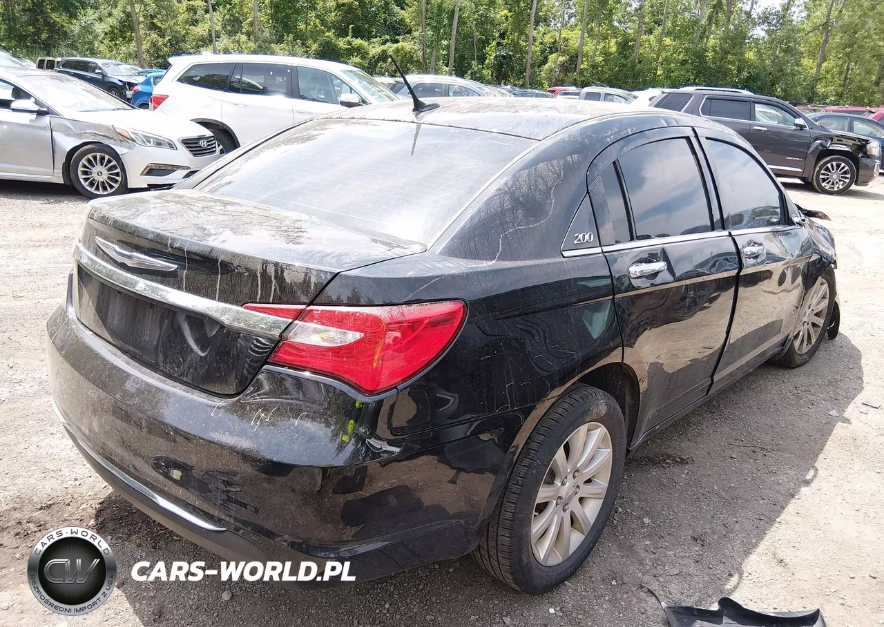 2013 Chrysler 200 Limited VIN:1C3CCBCG0DN751900 - 4