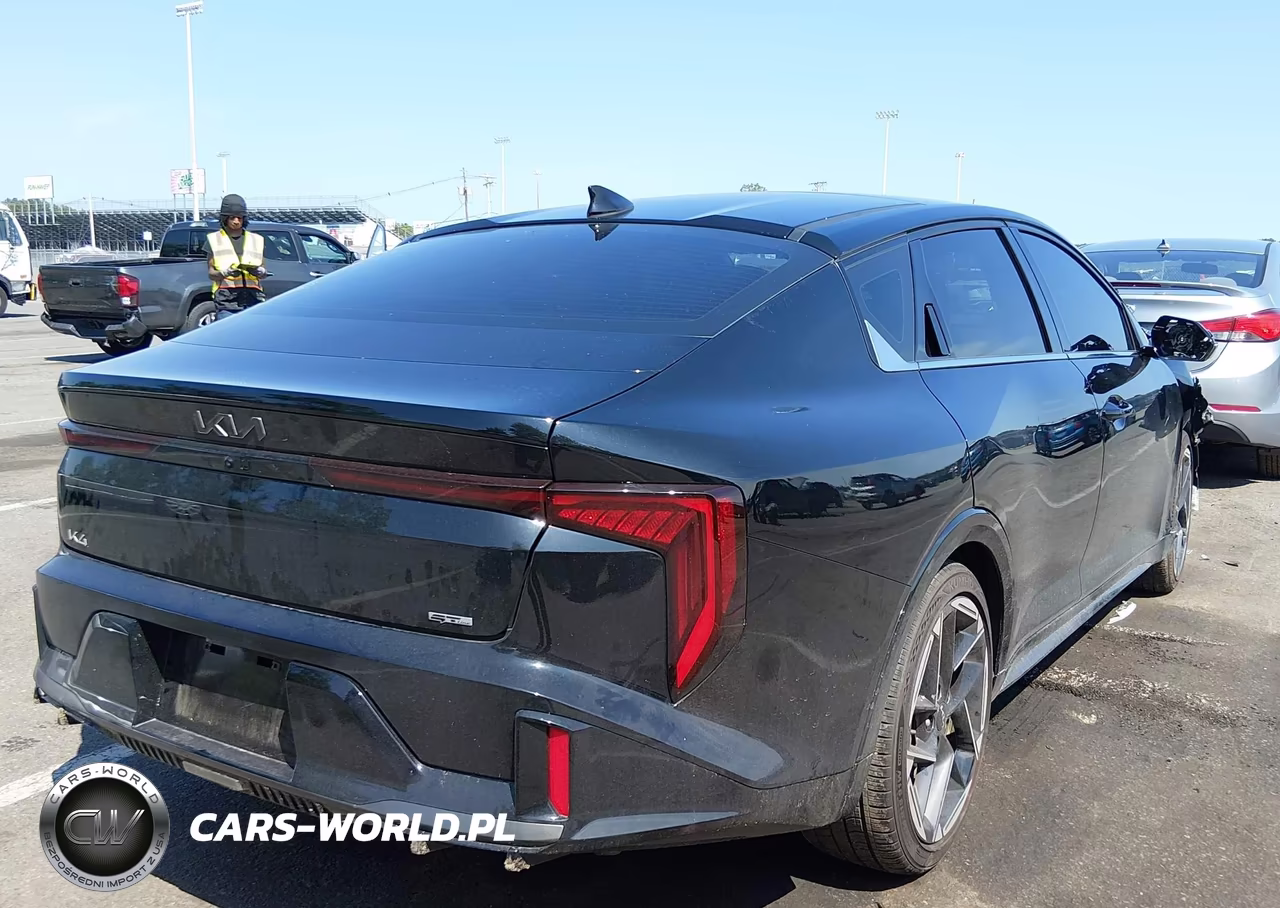2025 Kia K4 Gt-Line VIN:3KPFW4DEXSE164002 - 4