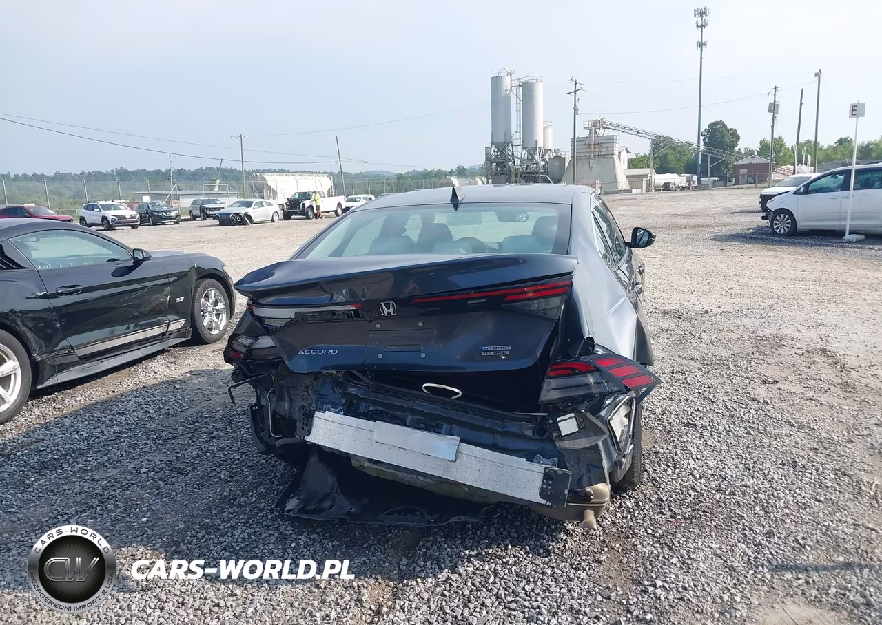2024 Honda Accord Hybrid Touring VIN:1HGCY2F83RA056604 - 16