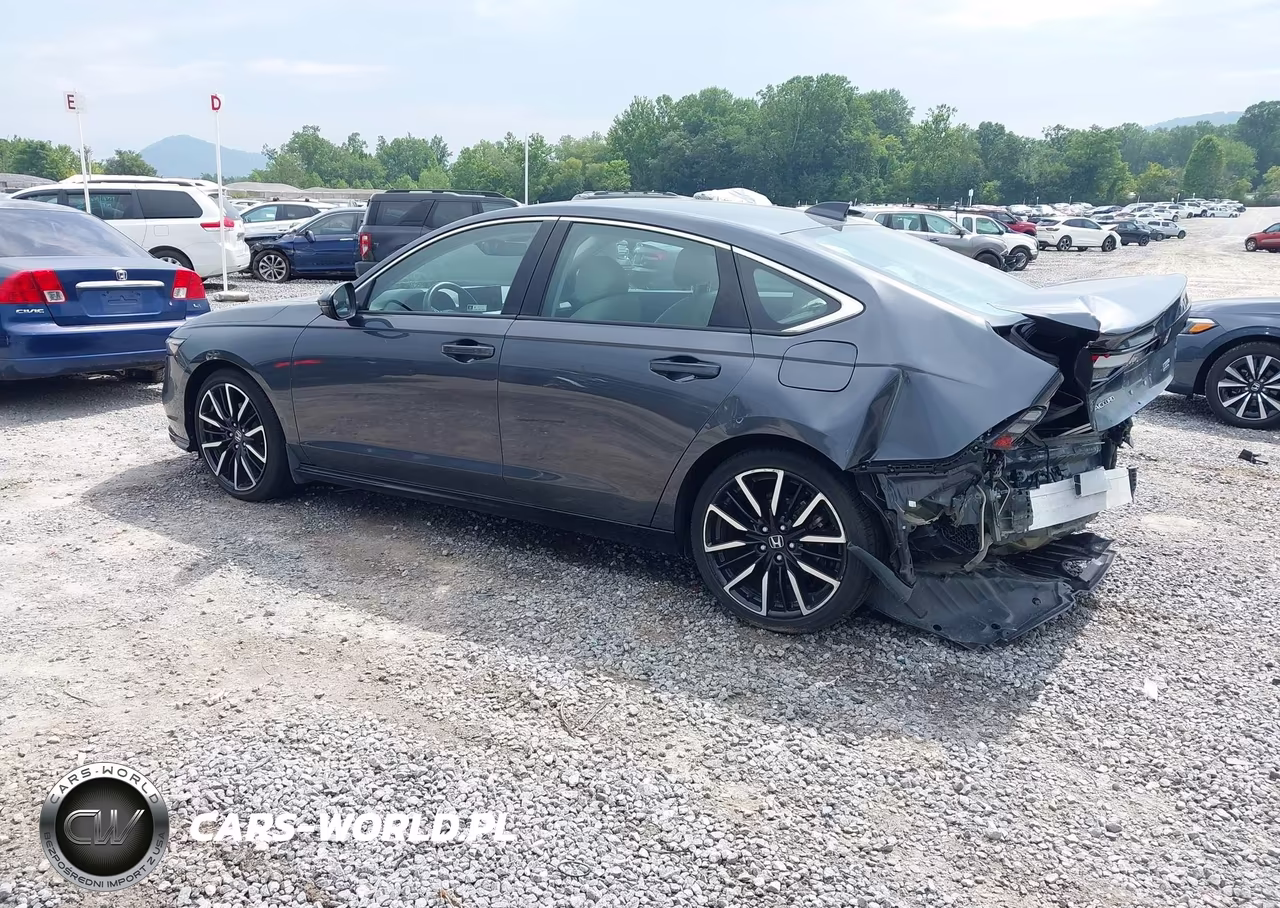 2024 Honda Accord Hybrid Touring VIN:1HGCY2F83RA056604 - 3