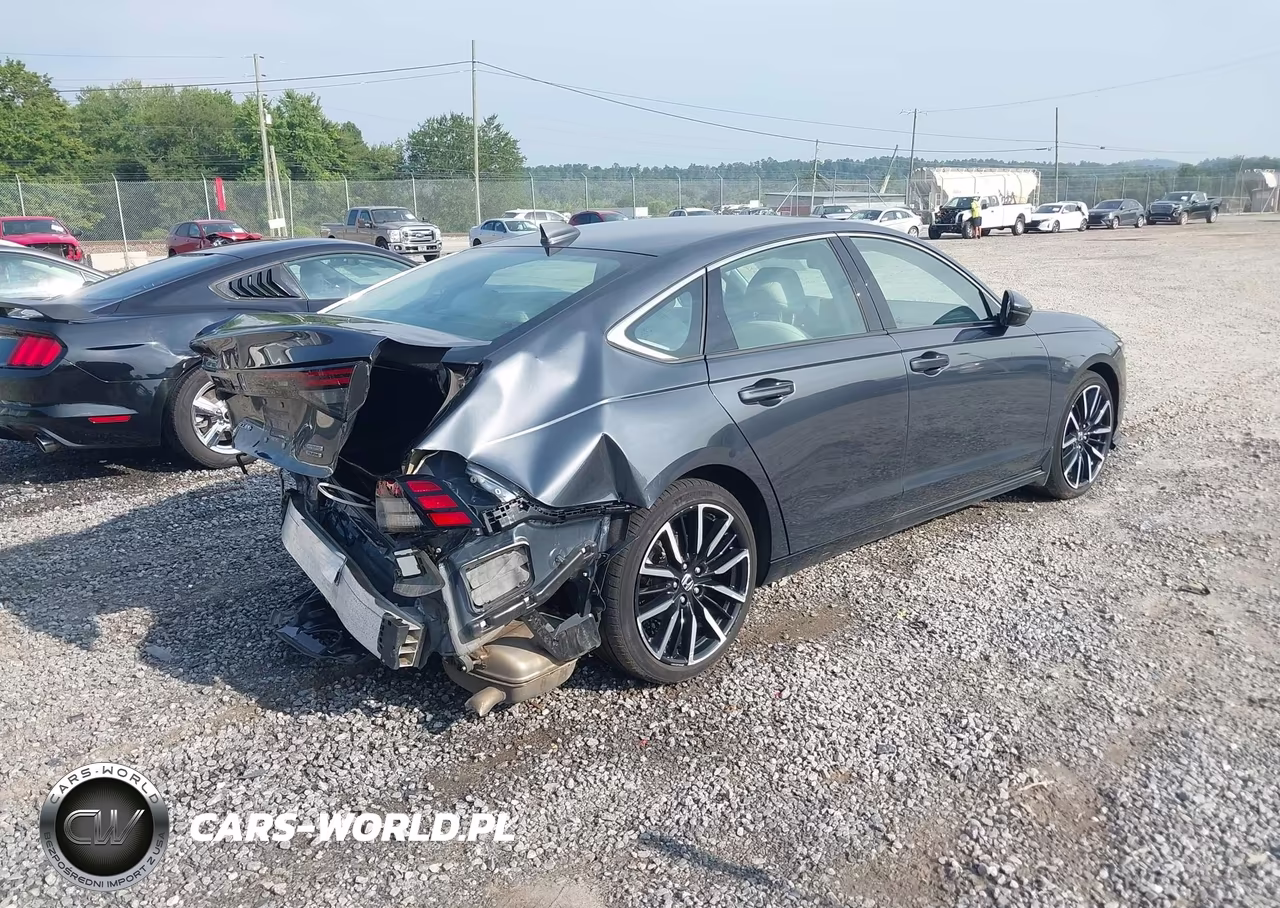 2024 Honda Accord Hybrid Touring VIN:1HGCY2F83RA056604 - 4