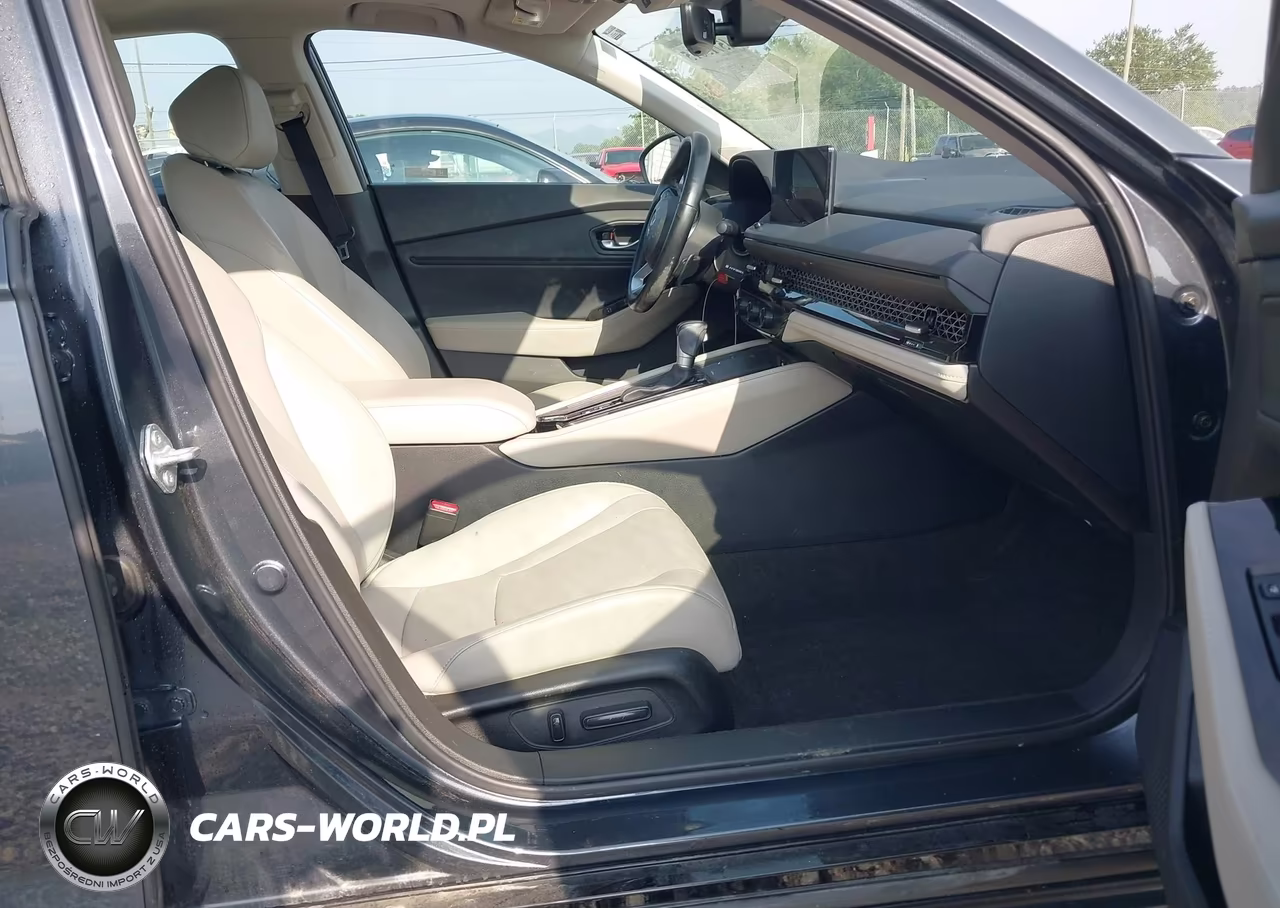 2024 Honda Accord Hybrid Touring VIN:1HGCY2F83RA056604 - 5