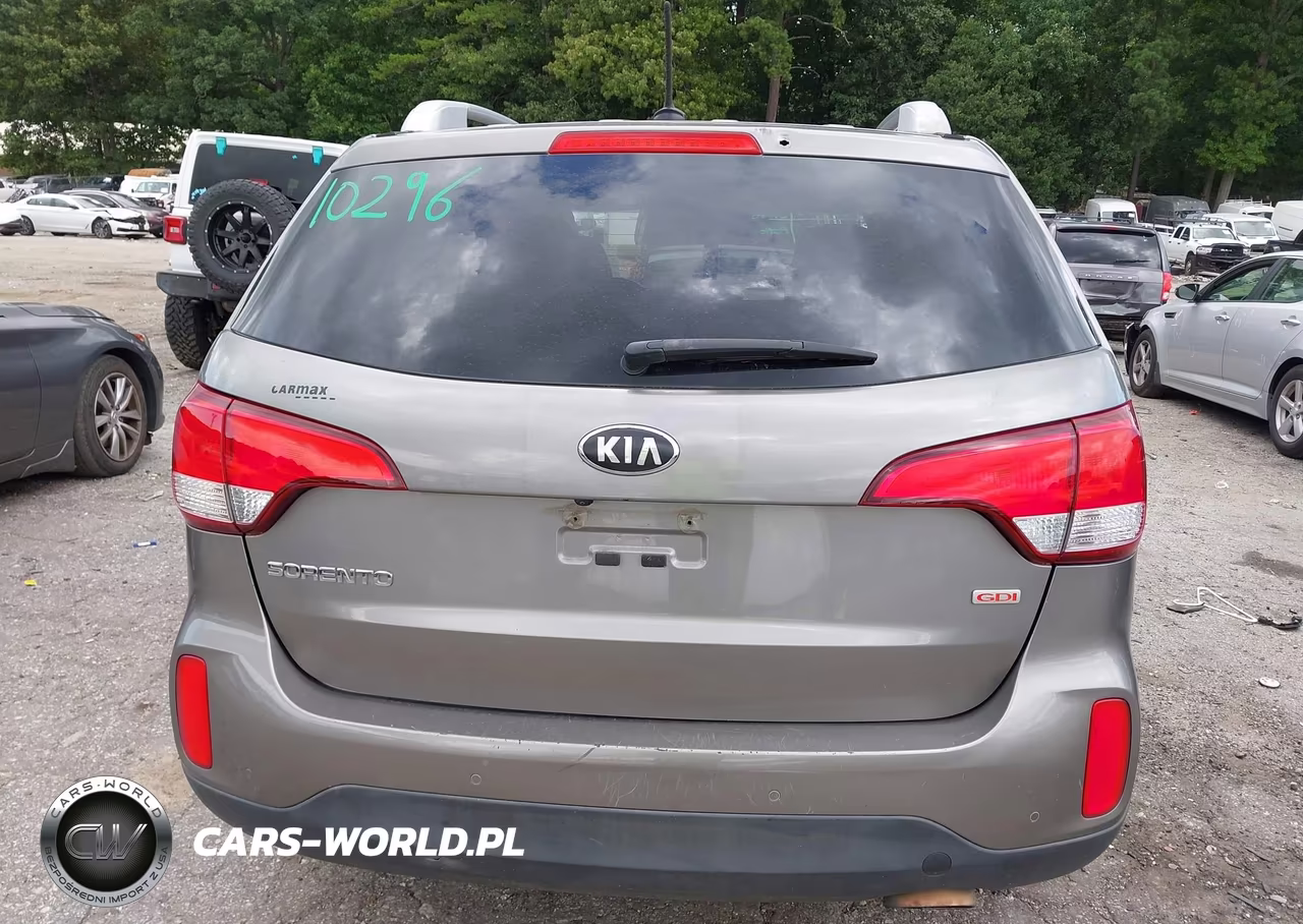 2015 Kia Sorento Lx VIN:5XYKT3A60FG557594 - 16