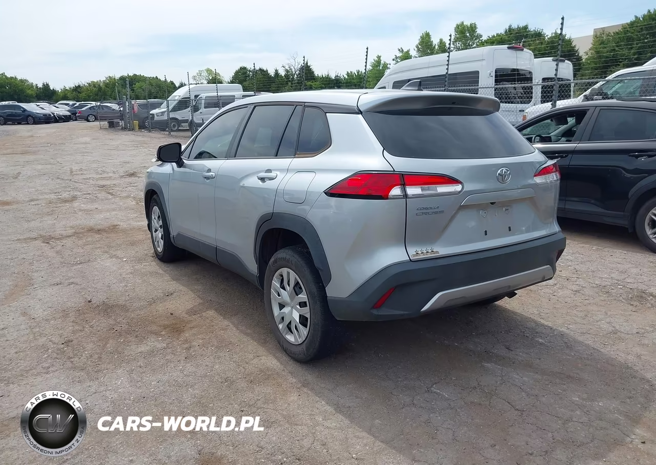 2022 Toyota Corolla Cross L VIN:7MUAAAAG9NV009275 - 3