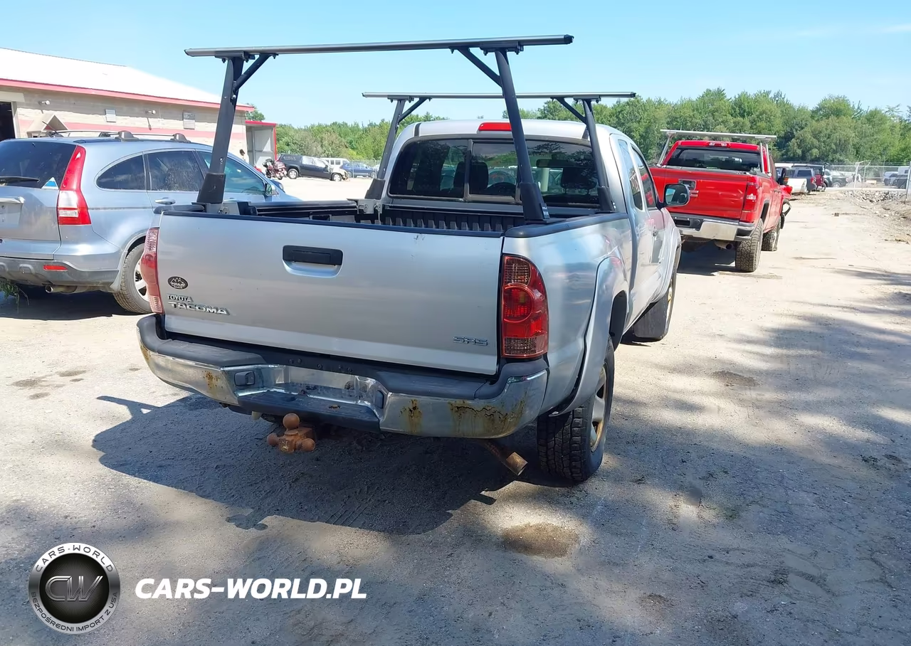 2007 Toyota Tacoma VIN:5TEUX42N87Z441334 - 4