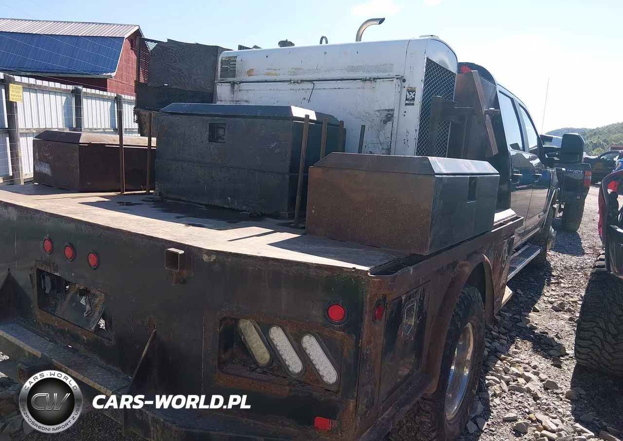 2019 Ford F-350 Xl VIN:1FT8W3DTXKEG30945 - 4