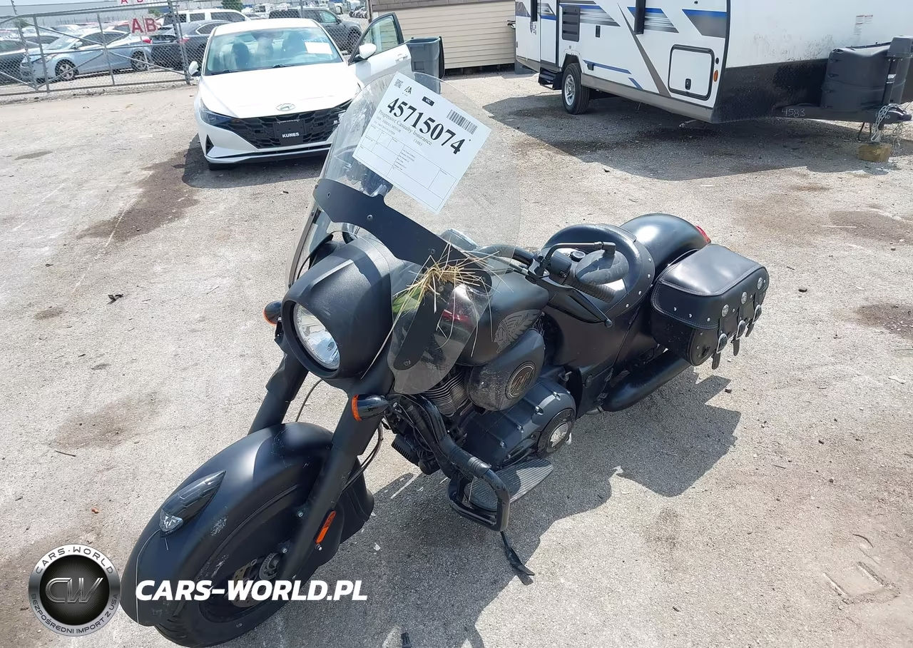 2019 Indian Motorcycle Co. Chief Dark Horse VIN:56KCCDAA7K3372028 - 2
