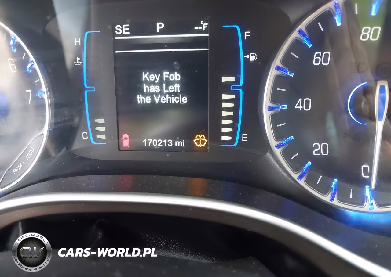 2017 Chrysler Pacifica Touring-L VIN:2C4RC1BGXHR576176 - 16