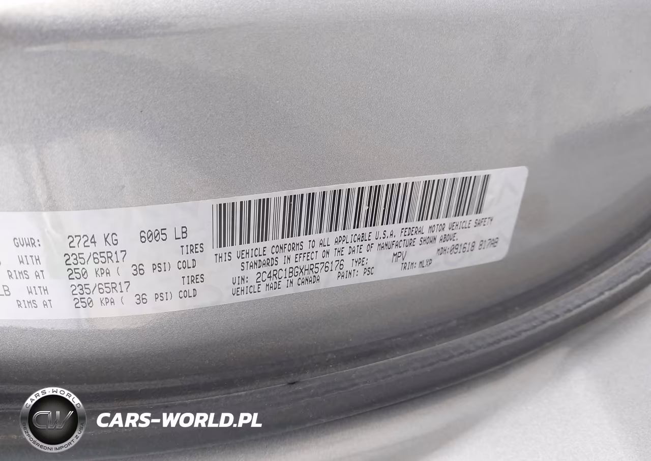 2017 Chrysler Pacifica Touring-L VIN:2C4RC1BGXHR576176 - 9