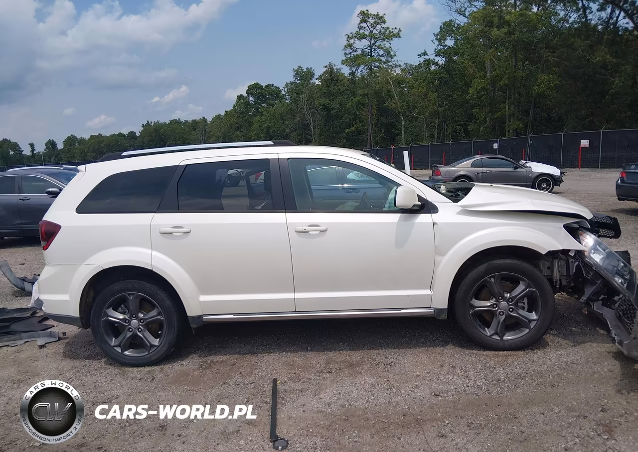 2015 Dodge Journey Crossroad VIN:3C4PDCGG6FT679386 - 13