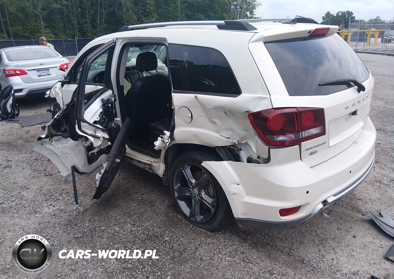 2015 Dodge Journey Crossroad VIN:3C4PDCGG6FT679386 - 3