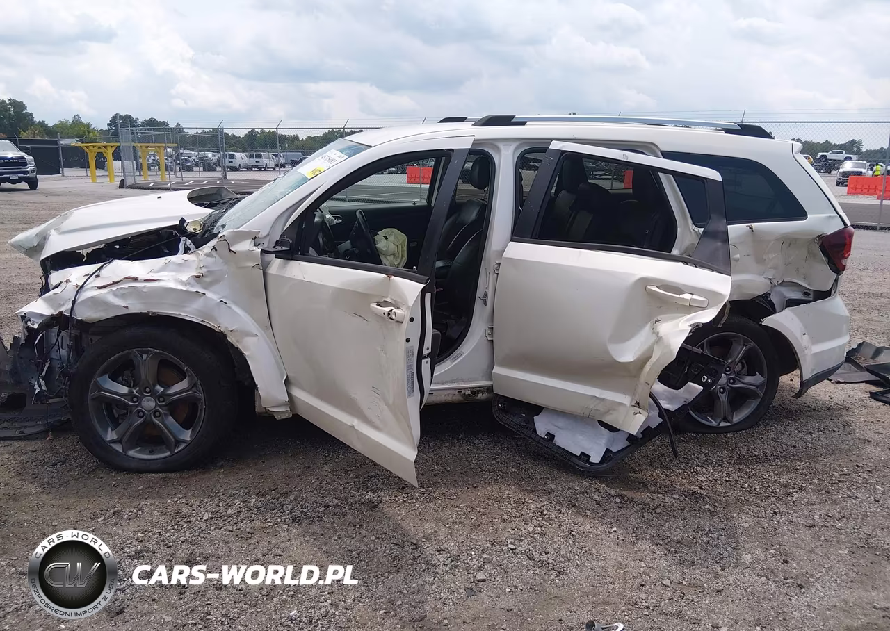 2015 Dodge Journey Crossroad VIN:3C4PDCGG6FT679386 - 6