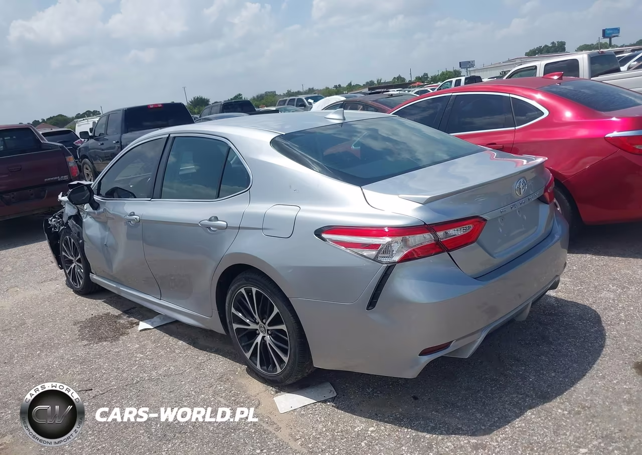 2020 Toyota Camry Se VIN:4T1G11AK7LU510596 - 3
