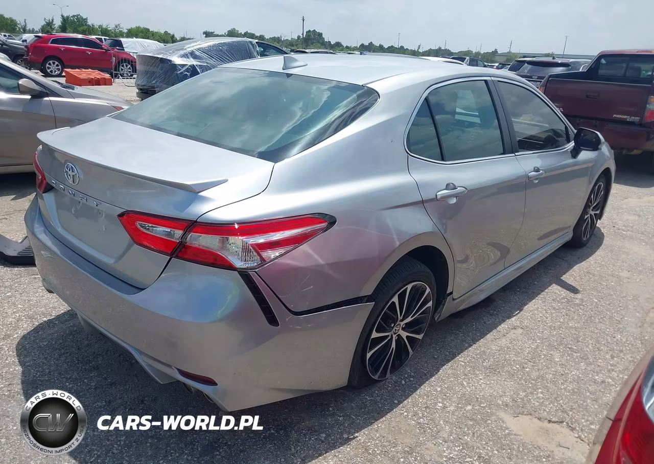 2020 Toyota Camry Se VIN:4T1G11AK7LU510596 - 4