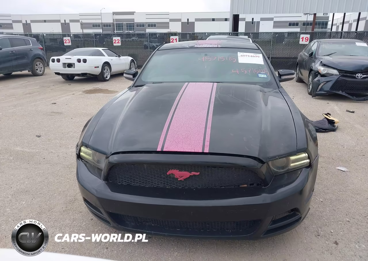 2014 Ford Mustang V6 VIN:1ZVBP8AM1E5261424 - 12