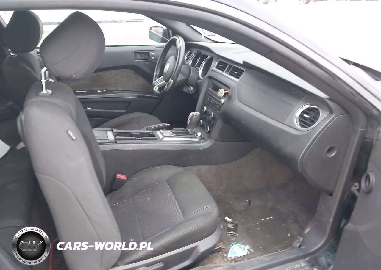 2014 Ford Mustang V6 VIN:1ZVBP8AM1E5261424 - 5
