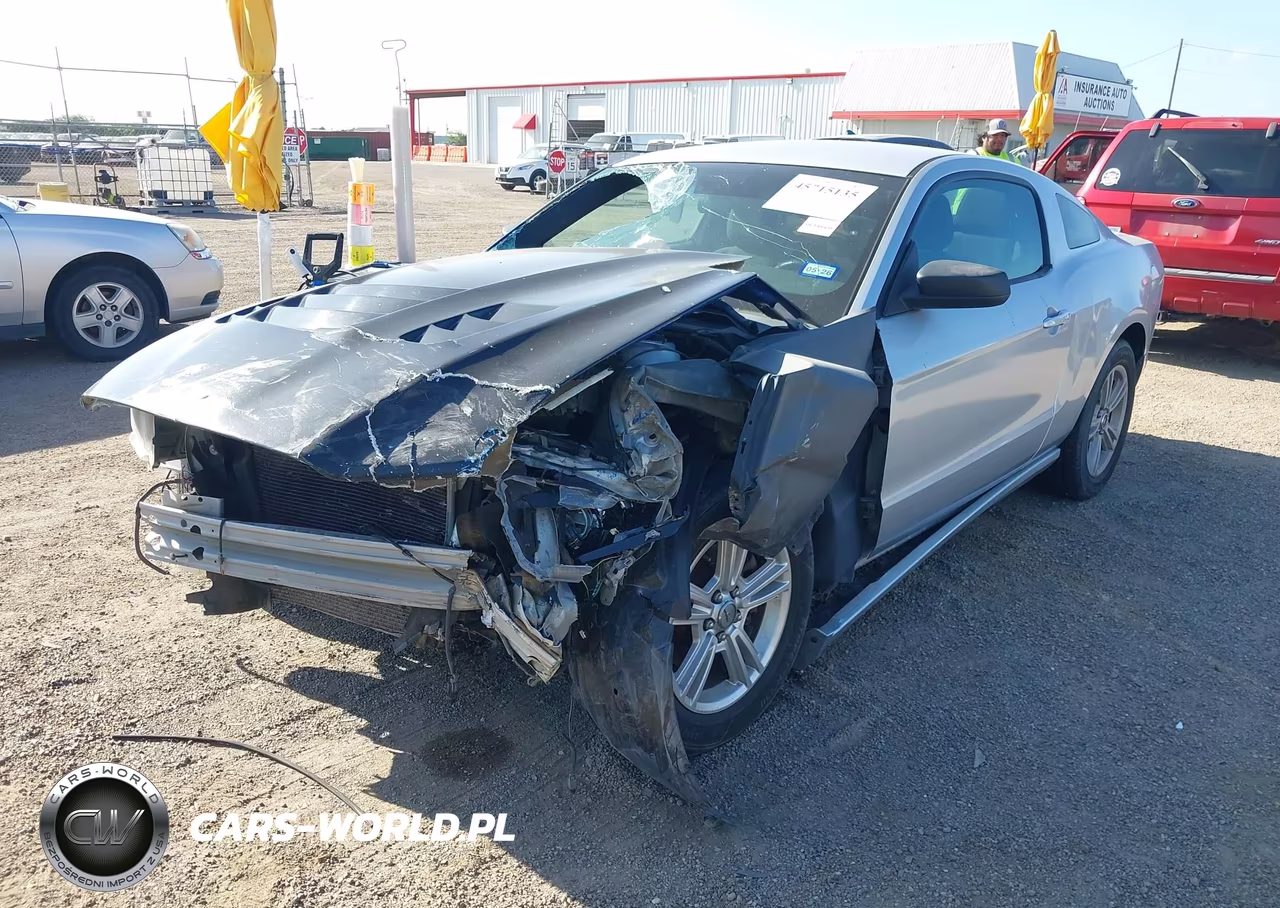 2014 Ford Mustang V6 VIN:1ZVBP8AM4E5211908 - 6