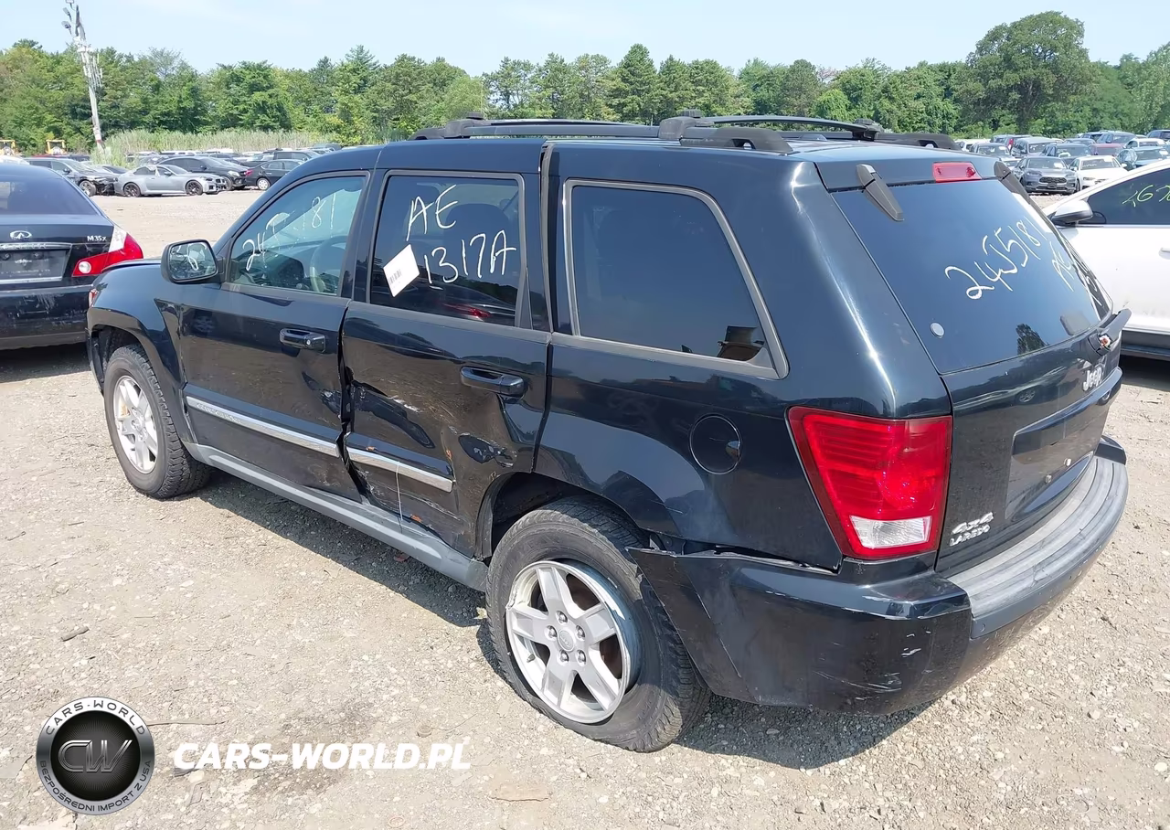 2007 Jeep Grand Cherokee Laredo VIN:1J8GR48K77C517976 - 3