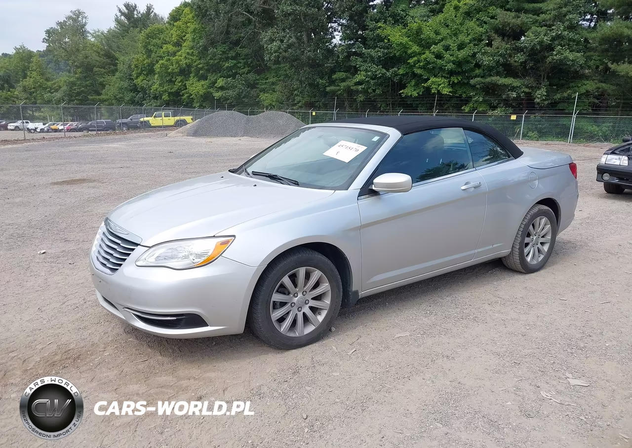 2012 Chrysler 200 Touring VIN:1C3BCBEB8CN134255 - 2