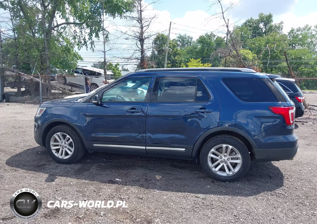 2017 Ford Explorer Xlt VIN:1FM5K7DHXHGD75658 - 14