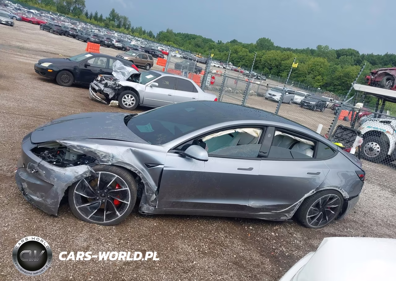2026 Tesla Model 3 Performance All-Wheel Drive VIN:5YJ3E1ET6TF171123 - 13