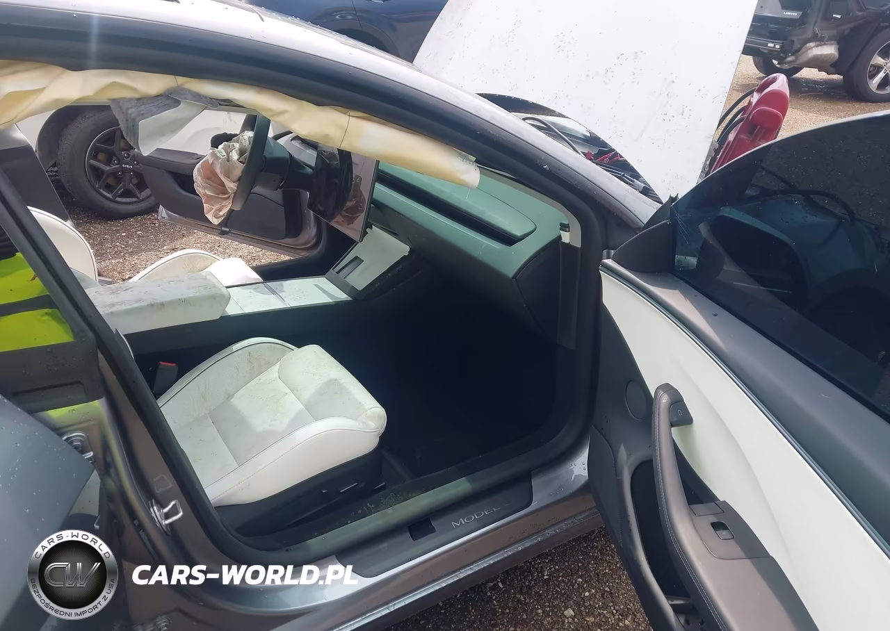 2026 Tesla Model 3 Performance All-Wheel Drive VIN:5YJ3E1ET6TF171123 - 5