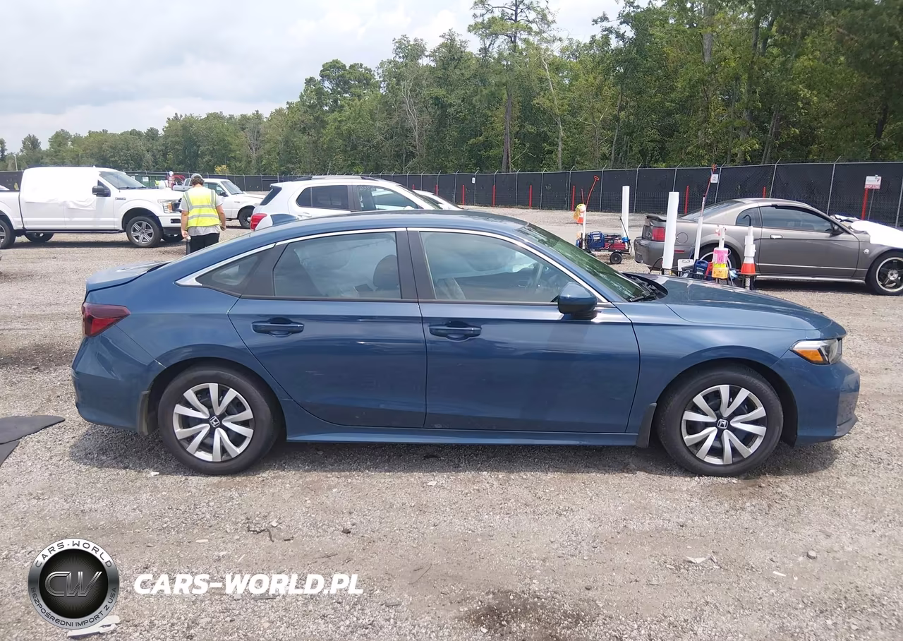 2026 Honda Civic Lx VIN:2HGFE2F20TH572946 - 13