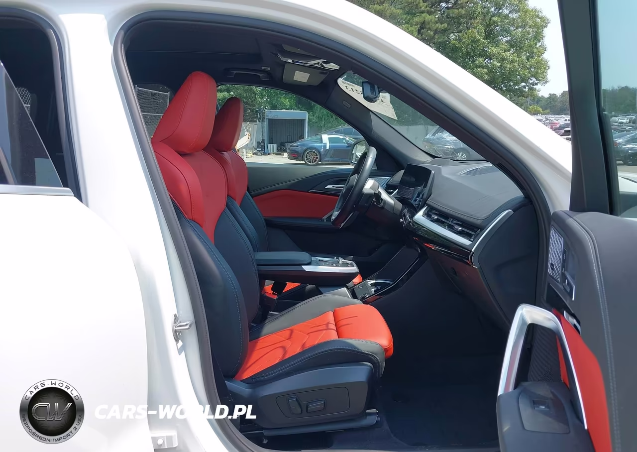 2025 BMW X1 xDrive28I VIN:WBX73EF07S5298033 - 5