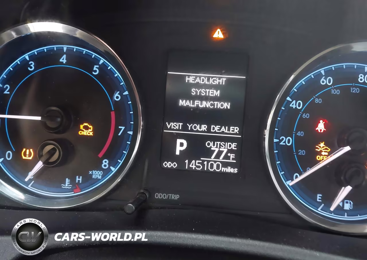 2018 Toyota Corolla Le VIN:2T1BURHE0JC119305 - 15