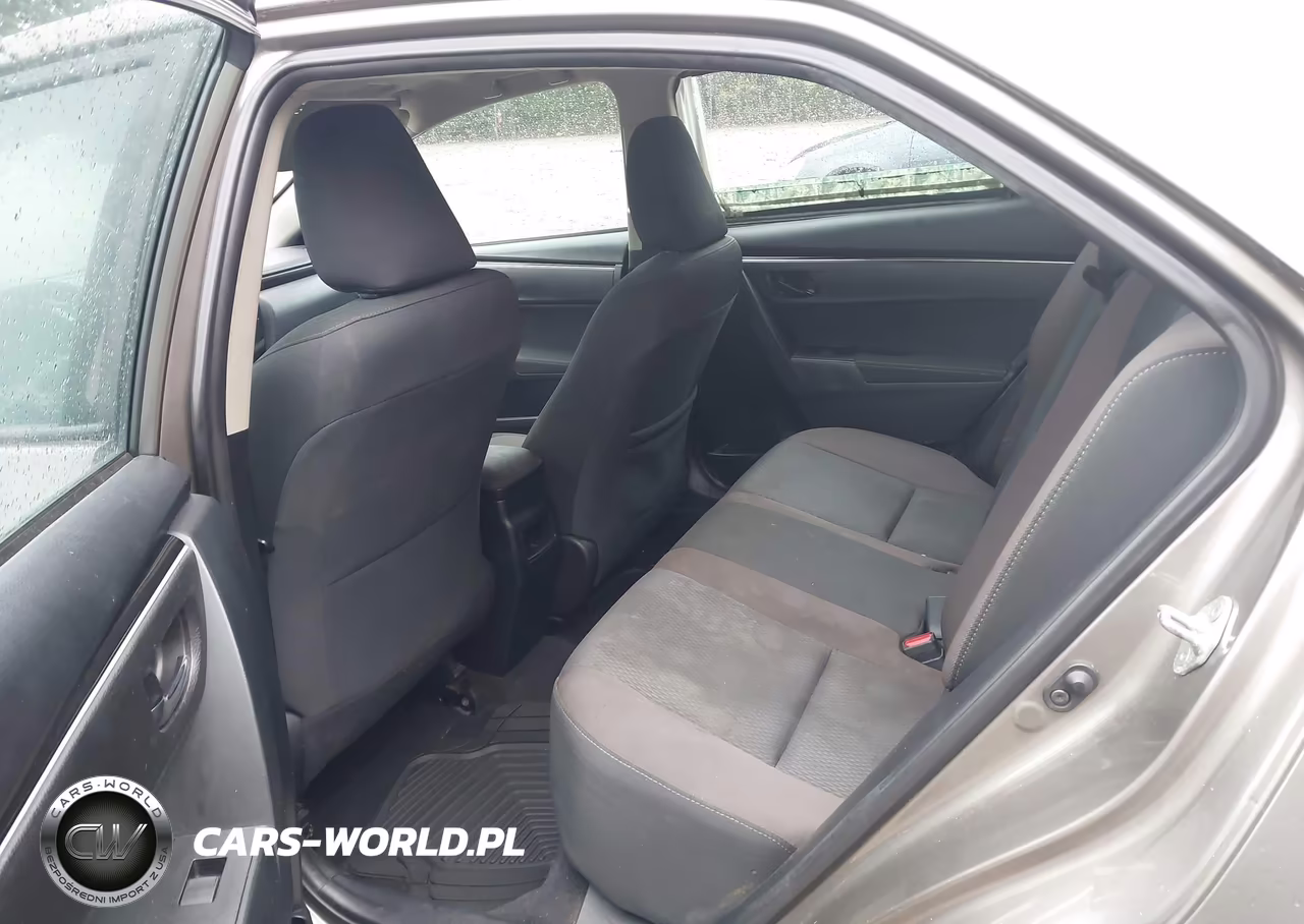 2018 Toyota Corolla Le VIN:2T1BURHE0JC119305 - 8