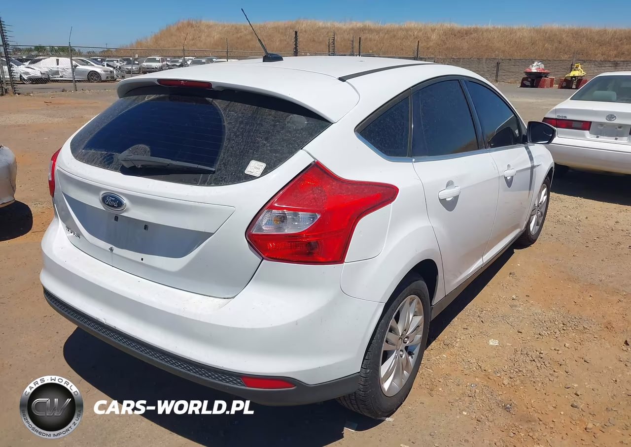 2012 Ford Focus Sel VIN:1FAHP3M20CL135290 - 4
