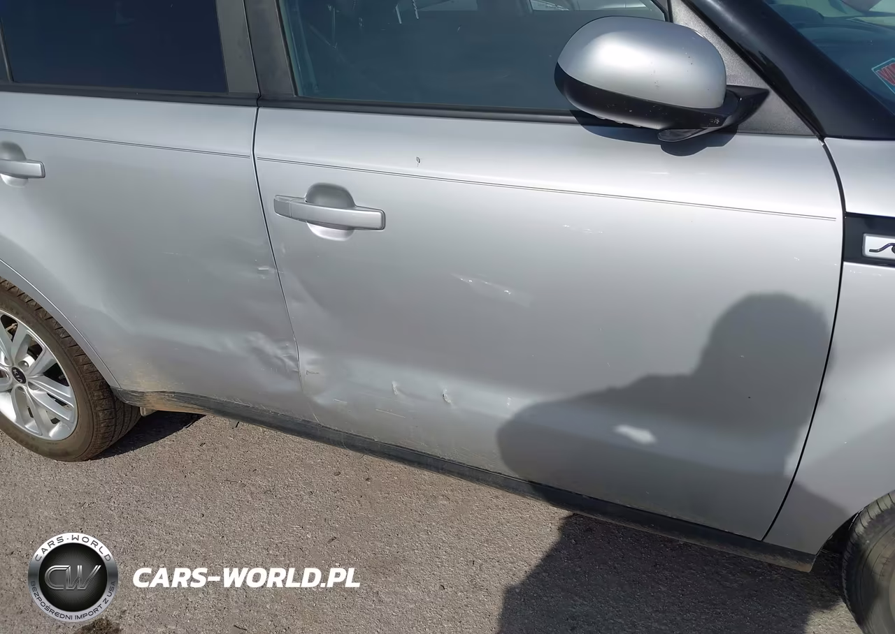 2018 Kia Soul + VIN:KNDJP3A52J7538008 - 19