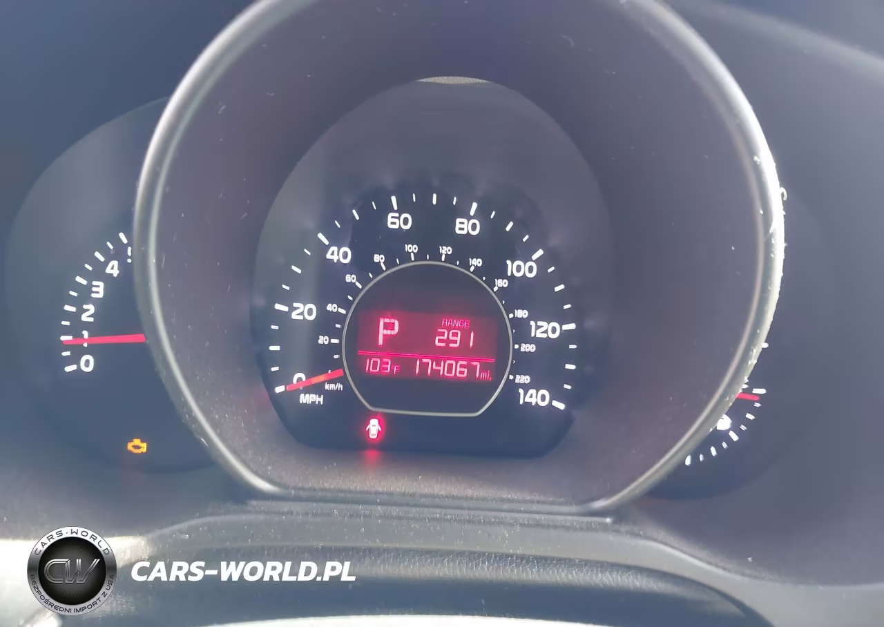 2018 Kia Soul + VIN:KNDJP3A52J7538008 - 7