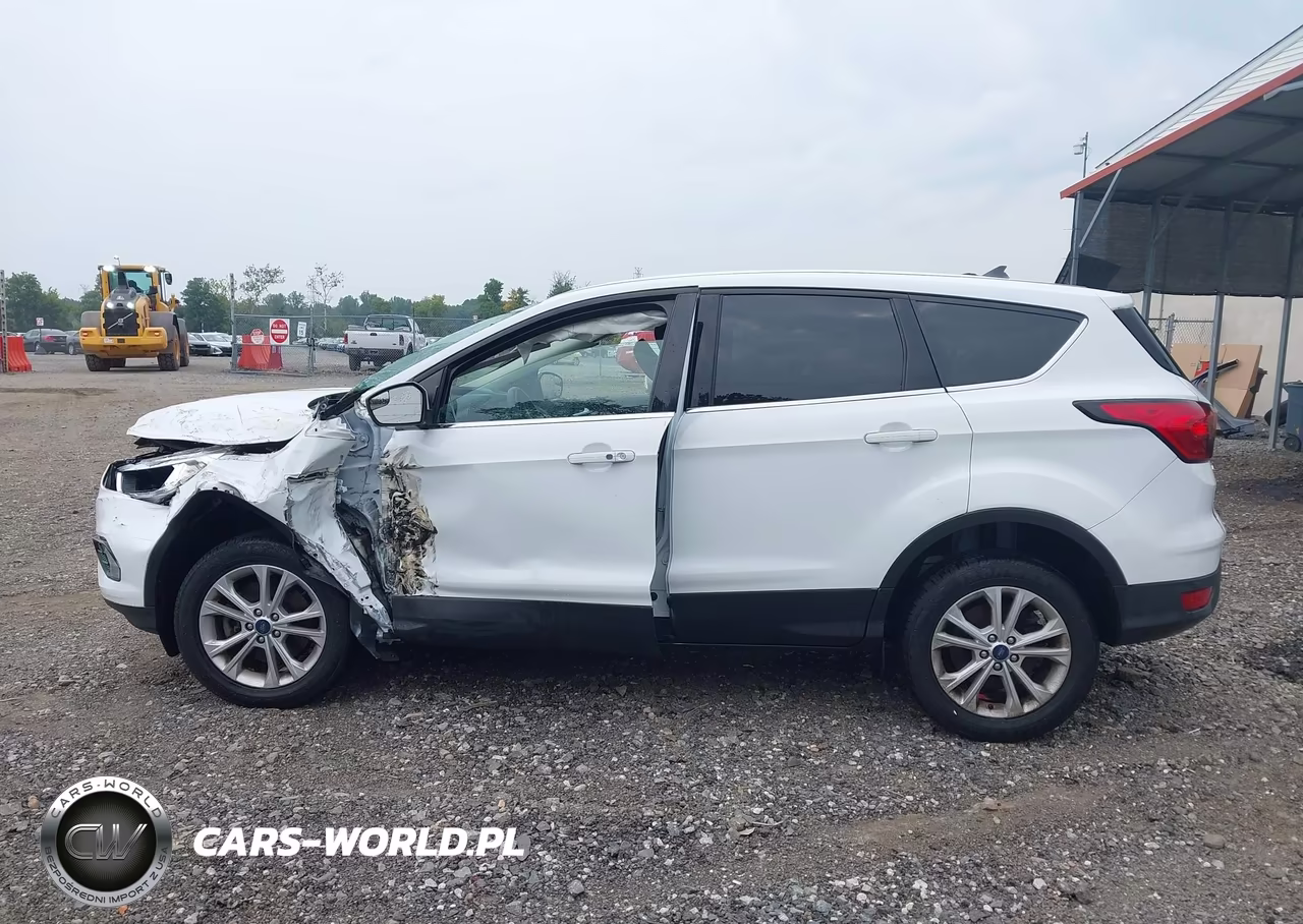 2019 Ford Escape Se VIN:1FMCU9GD6KUA84511 - 14
