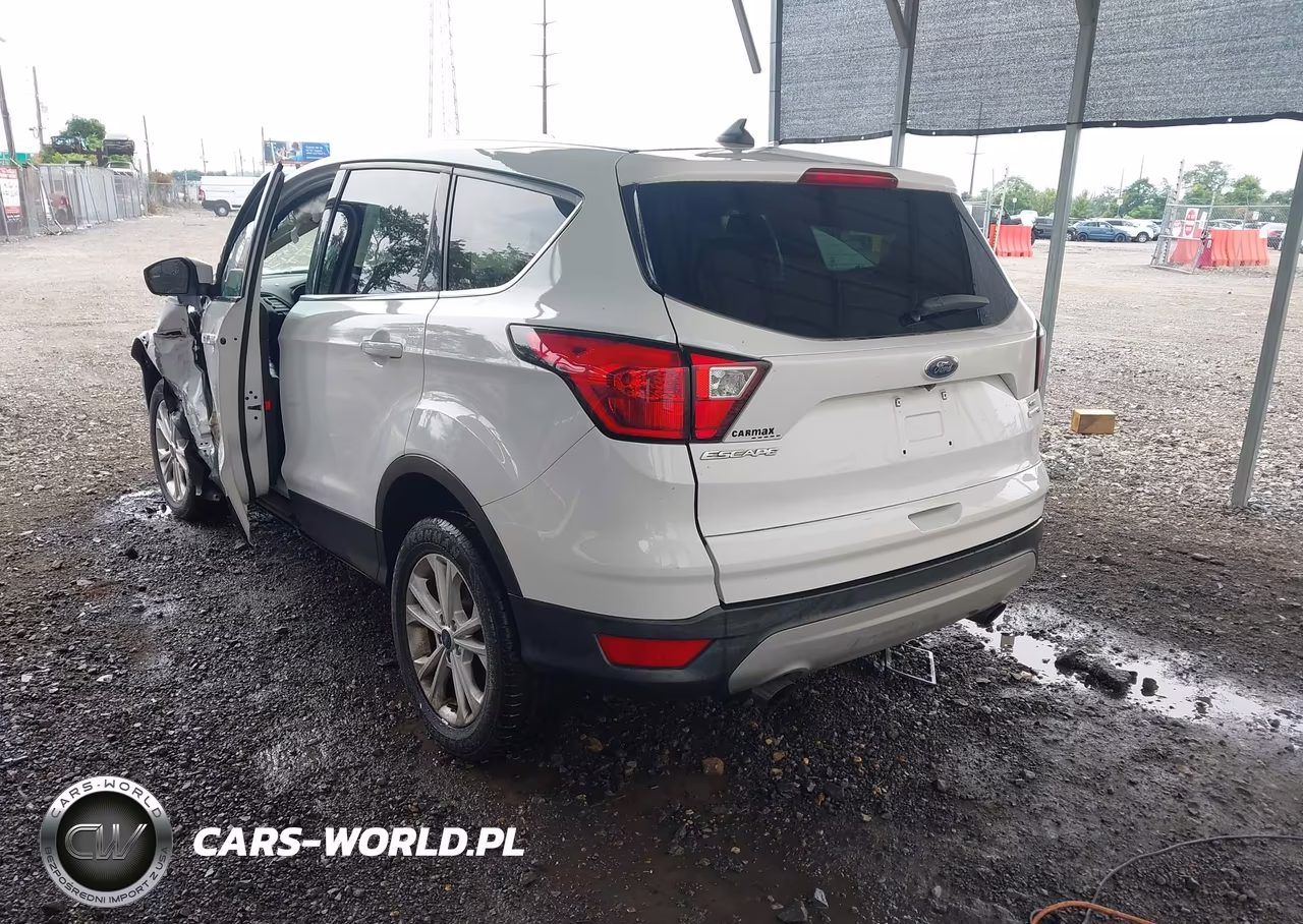 2019 Ford Escape Se VIN:1FMCU9GD6KUA84511 - 3