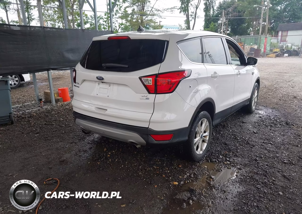 2019 Ford Escape Se VIN:1FMCU9GD6KUA84511 - 4