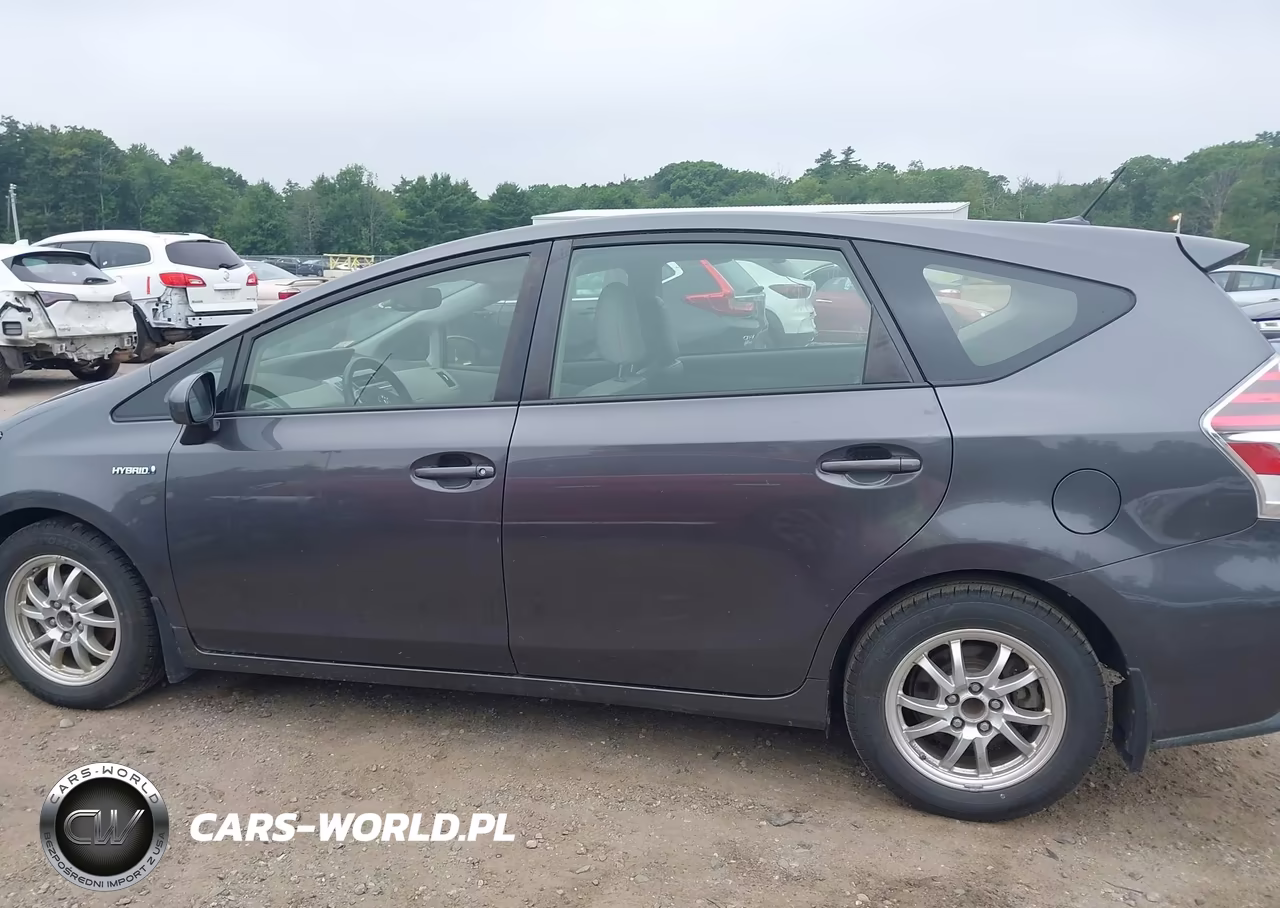 2016 Toyota Prius V Four VIN:JTDZN3EU9GJ045514 - 15
