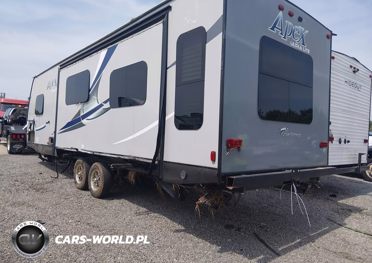 2018 Coachmen 279Rlss VIN:5ZT2CXTB0JF012717 - 3