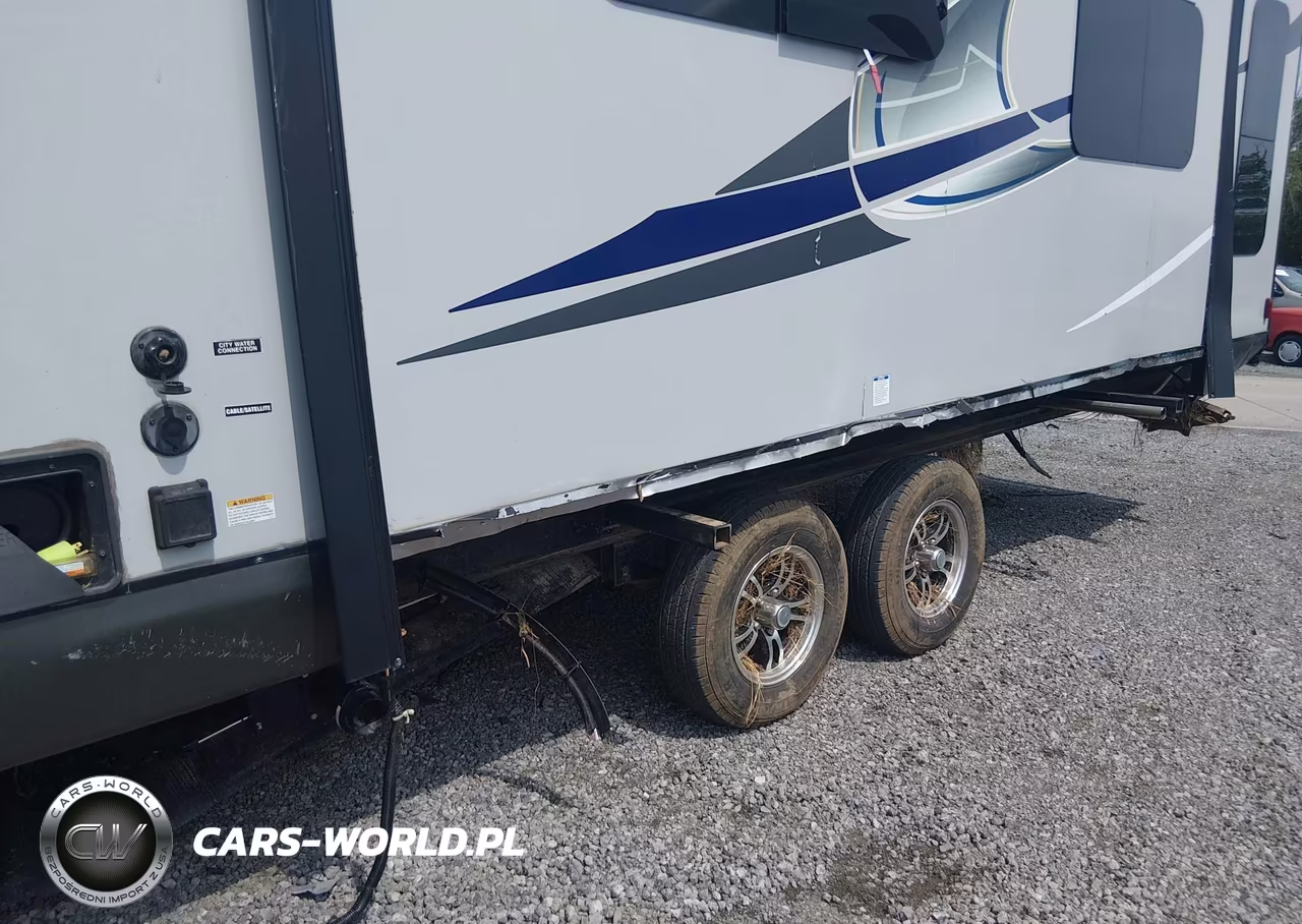 2018 Coachmen 279Rlss VIN:5ZT2CXTB0JF012717 - 6