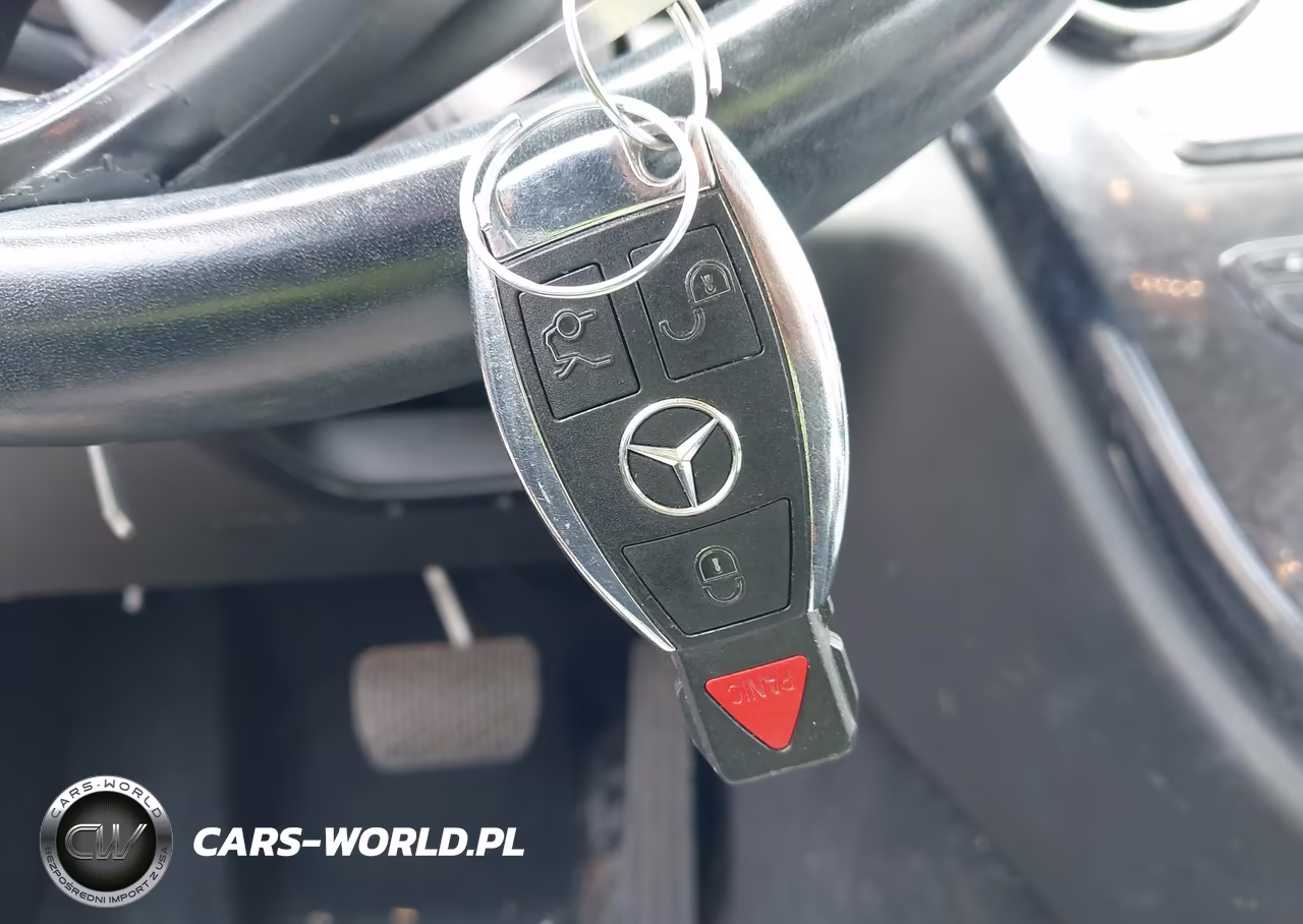 2016 Mercedes-Benz C 300 VIN:55SWF4JB3GU102290 - 11