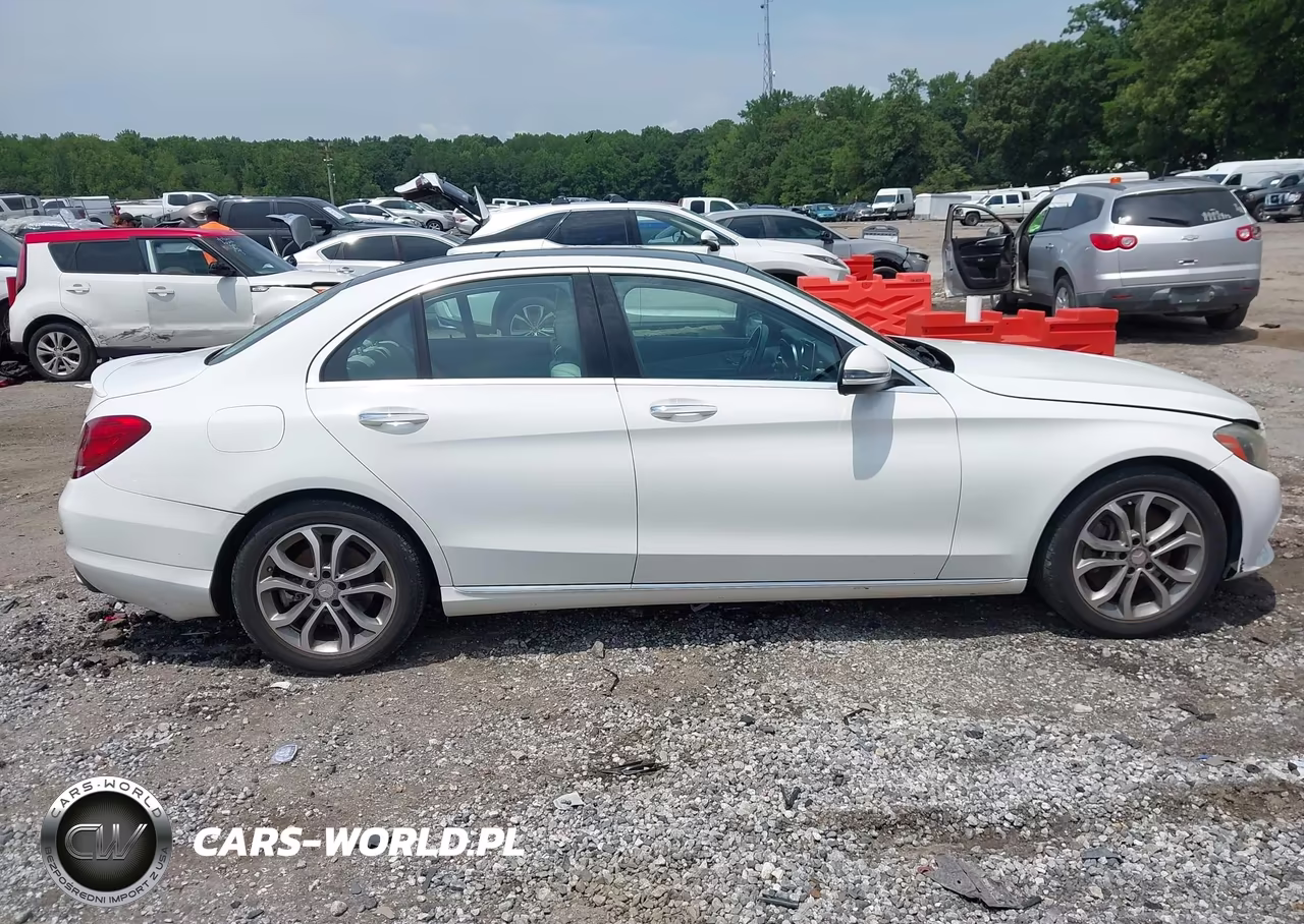 2016 Mercedes-Benz C 300 VIN:55SWF4JB3GU102290 - 13